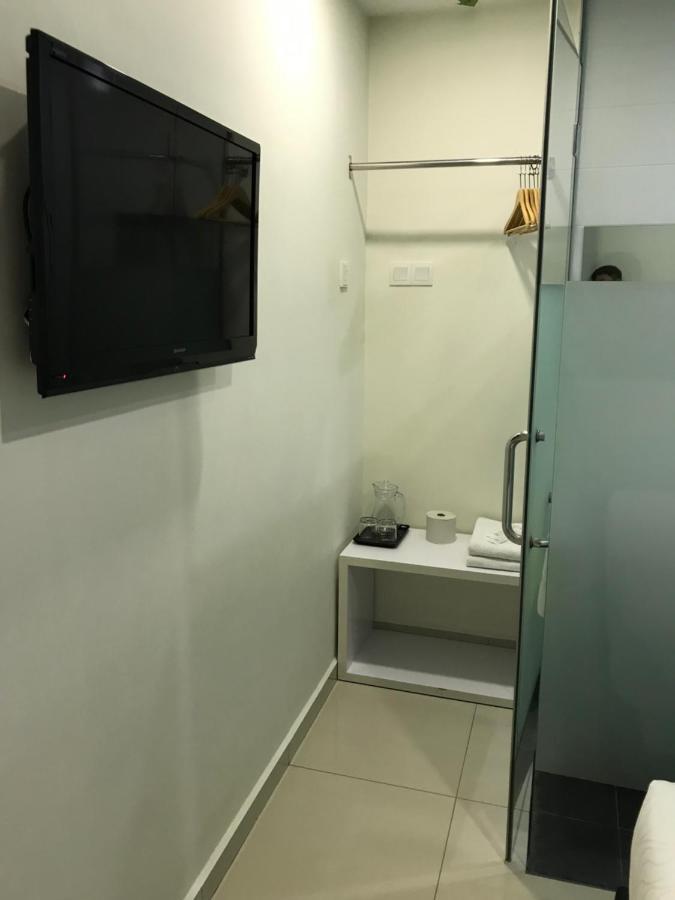 Goody Hotel Johor Bahru Exterior foto